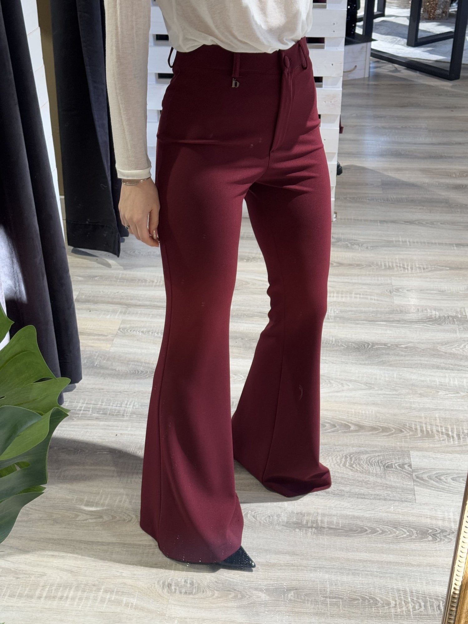 Dixie - Pantalone a zampa in crepe - GiuGiò | Shop online