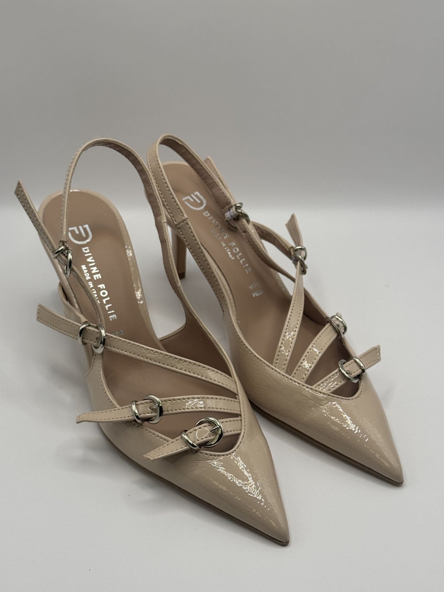 Slingback con fibbiette Divine Follie - GiuGiò | Shop online