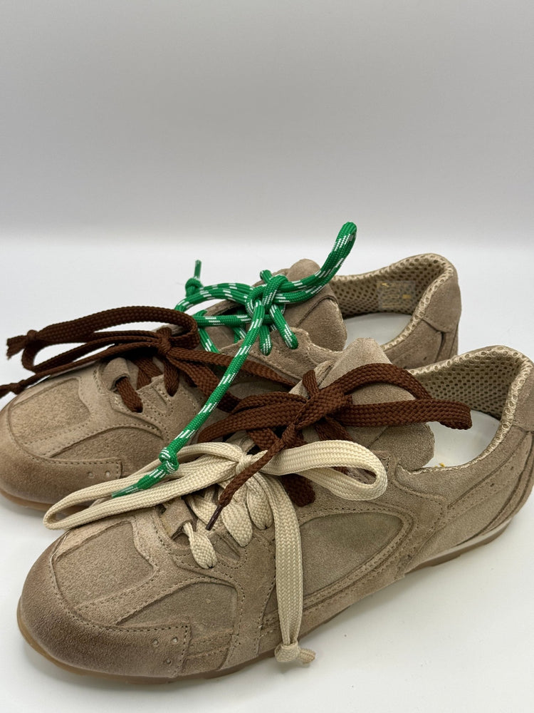 Sneakers in camoscio con doppi lacci bi - color Divine Follie - GiuGiò | Shop online